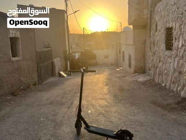 مطلوب شاحن سكوتر كهربائي