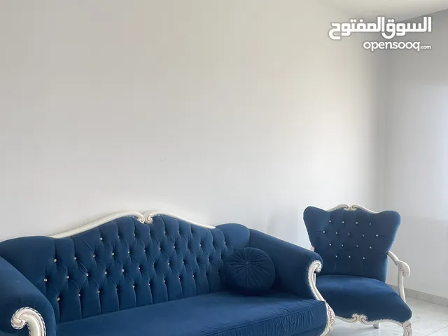صالون تركي نظيف استعمال بسيط