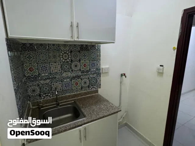 100 m2 2 Bedrooms Apartments for Rent in Muscat Al Mawaleh