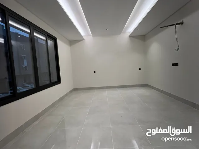 114 m2 3 Bedrooms Apartments for Rent in Al Riyadh Al Malqa