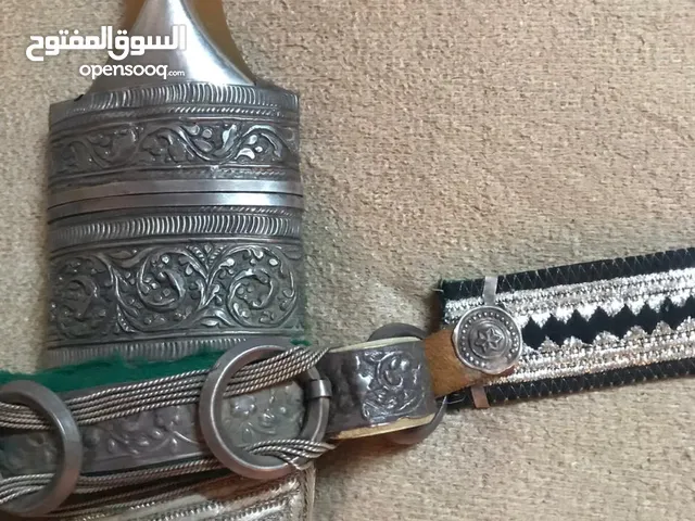 خنجر تراثي قديم ( قرن هندي)