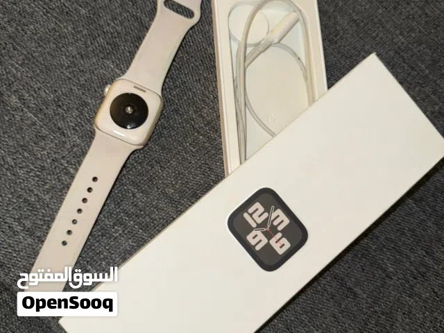 ساعه Apple Watch SE  الجيل الثاني 40 مم -اصليه بالكرتونه والشاحن الأصلي GPS