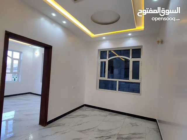 شقة لكس للايجار اوال ساكن