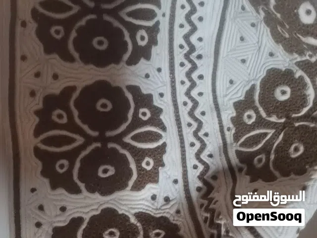 خياطه يد عمانيه اصليه مقاس 11 تقريبا