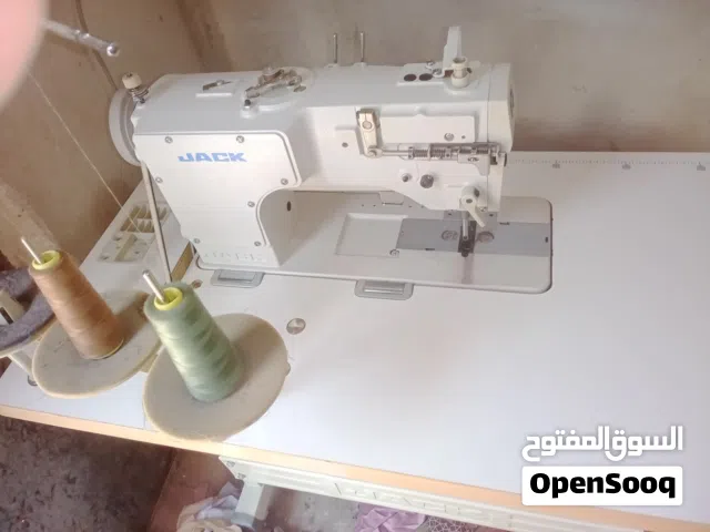 مكينة خياطة