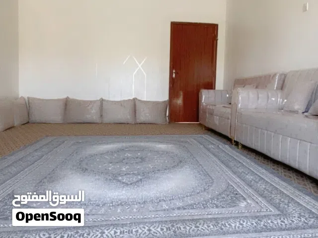 200 m2 3 Bedrooms Townhouse for Rent in Al Sharqiya Ja'alan Bani Bu Ali