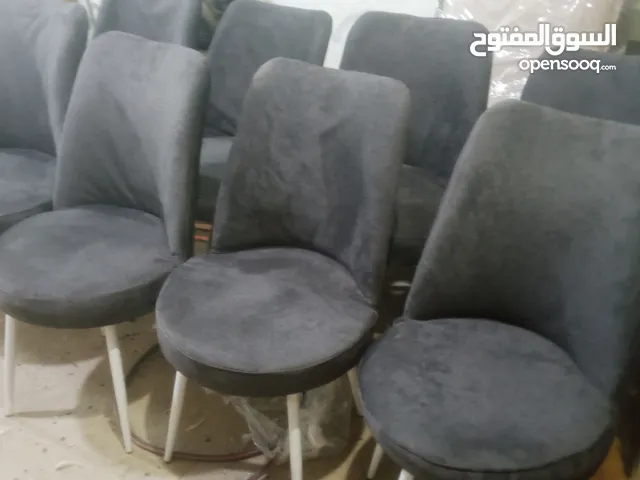 8كراسي سفرة بحالة ممتازة