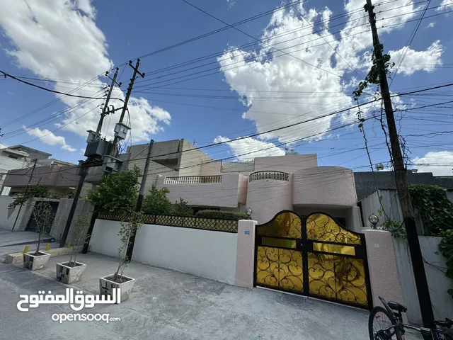200 m2 4 Bedrooms Townhouse for Rent in Baghdad University