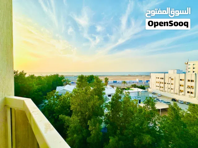 G1  متاح الان غرفتين وصالة اطلالة بحرية للايجار الشهري شاملة الفواتير والانترنت