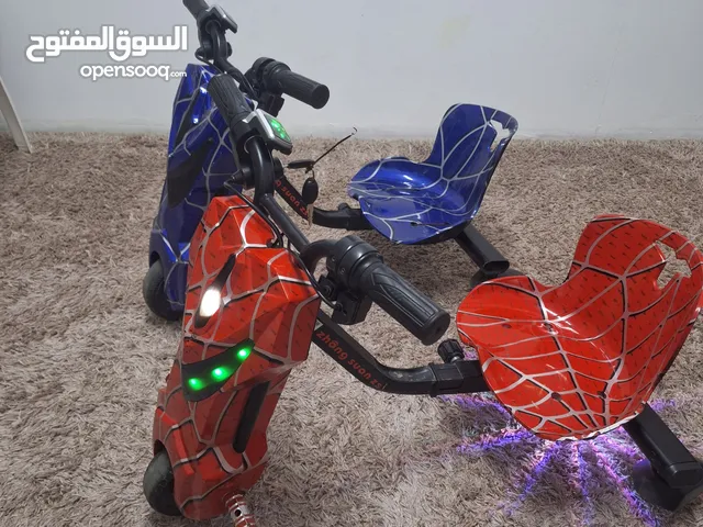 سكوتر عدد 2 للبيع استخدام خفيف جدا شحن كهربا ممتازين إن شاء الله 600 درهم