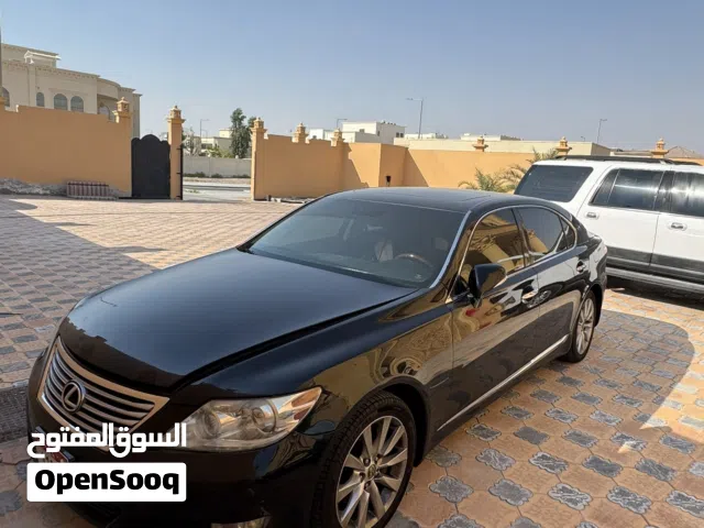 اللبيع لكزس LS460 موديل 2010