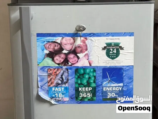 ثلاجة نظيفة جدا للبيع  9 قدم