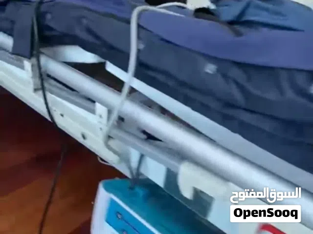 سرير طبي كهربائي