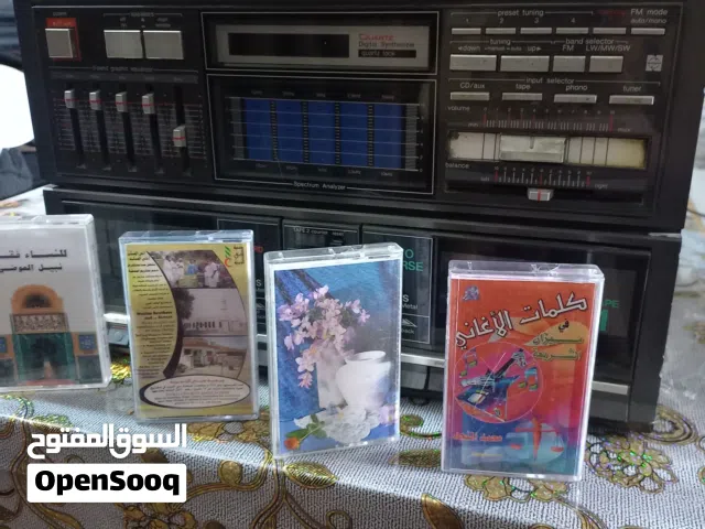ستيريو ياباني الاصلي نوع ناسيونال مع سماعه 7 انش شغال كامل يو أكس وراديو وكاسيت ومعاه خمش اشرطه