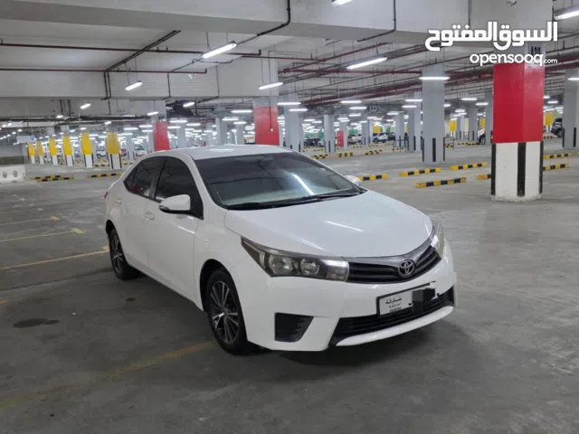 Dhs 21,000/= Toyota Corolla 1.6 L  - Gulf Specs - 2014 - خليجي فل اتوميتك مثبت سرعه