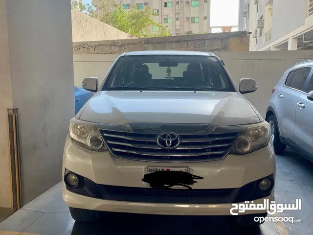 URGENT SALE - 2015 fortuner 4 wheel drive mint condition