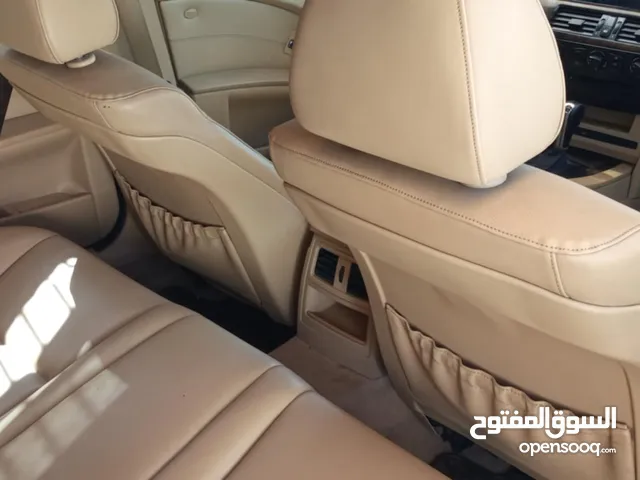 بي ام 520موديل2004فحص كامل فل كامل جنط19 صيانه كامله بودي م تكنك البيع بدون الرقم