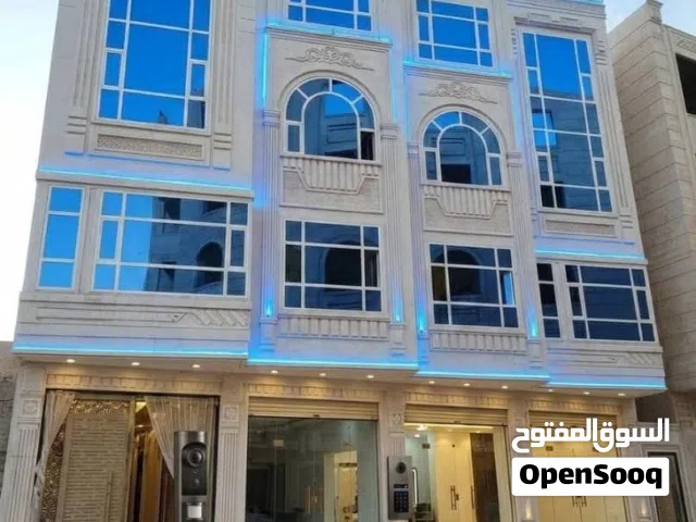 عماره تجاري سكني  5لبن 7شقق ديلوكس حي الشباب ارتل جنب الخمسين سعر مناسب