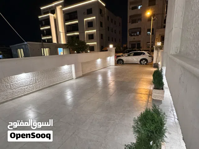 شقة للبيع استثمارية مساحه 100 م غرف نوم عدد 2 حمام عدد 2 صاله مطبخ برندا