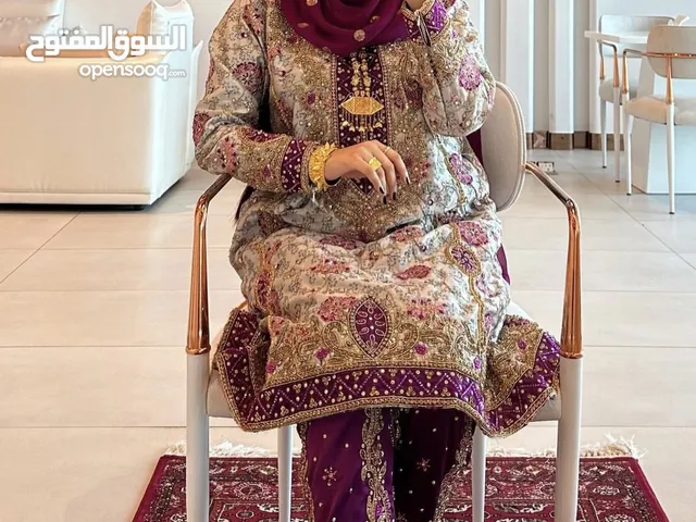 لبس عماني تقليدي للايجار او البيع
