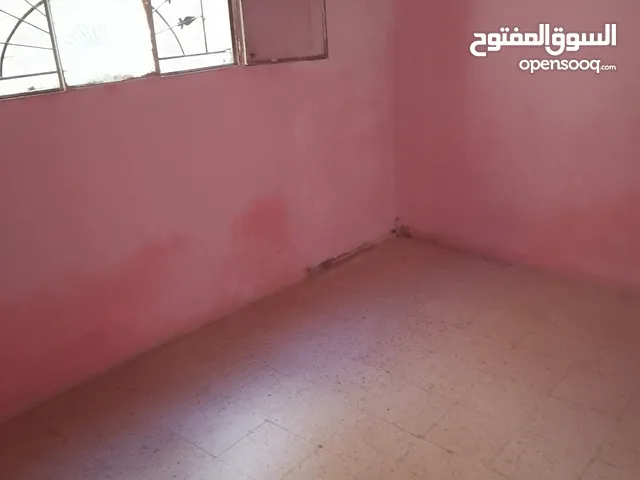 20 m2 3 Bedrooms Townhouse for Rent in Zarqa Jabal Al Ameer Hasan