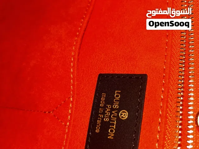 LOUIS VUITTON PARIS made in France شنطه نسائيه اصليه