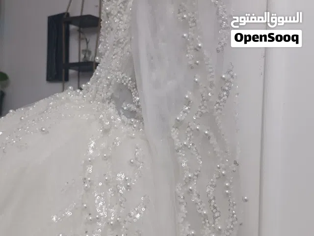 بدليتين ابيض