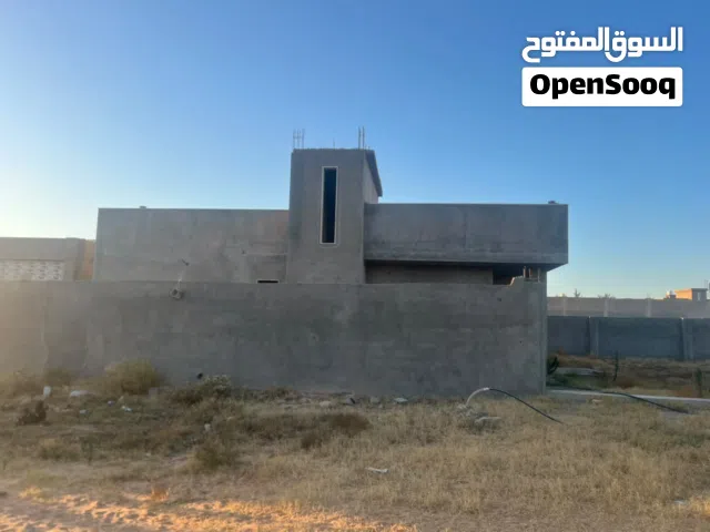 180 m2 4 Bedrooms Townhouse for Sale in Tripoli Khallet Alforjan