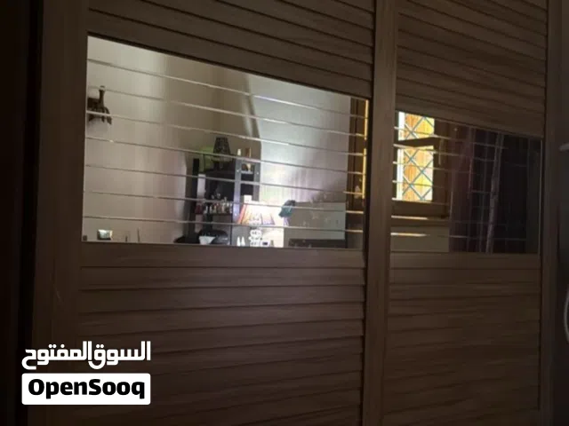 للبيع دولاب