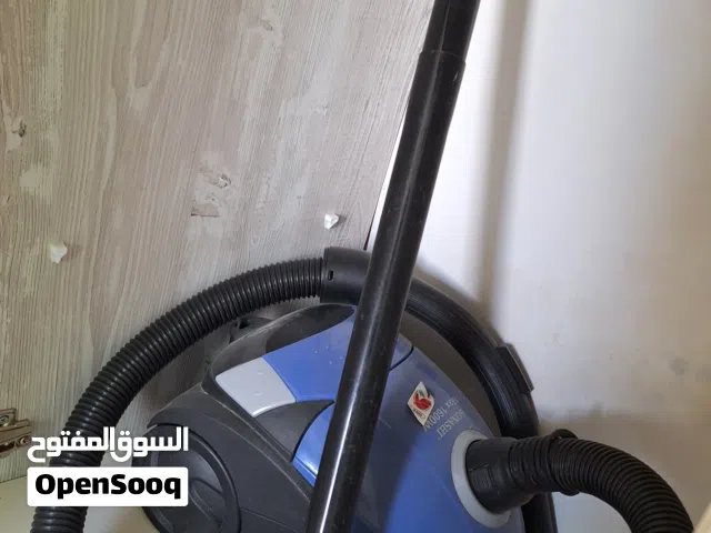 مكنسة كهربائية +كولر مي +طاولة شاشة