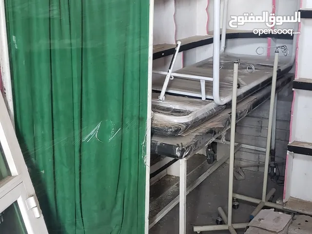 ادوات عيادة طبية عررررطة الكل ب84 الف ريال يمني