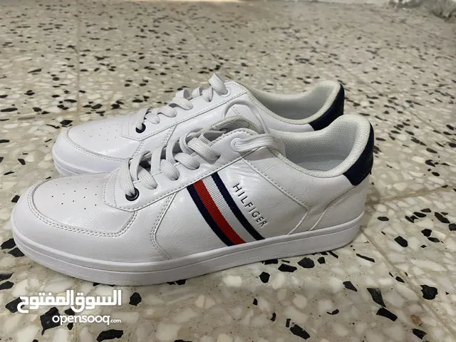 44 Casual Shoes in Tripoli