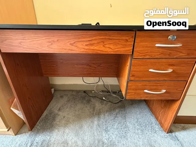 Study desk with 3 drawers