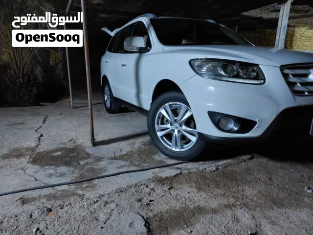 Used Hyundai Santa Fe in Basra