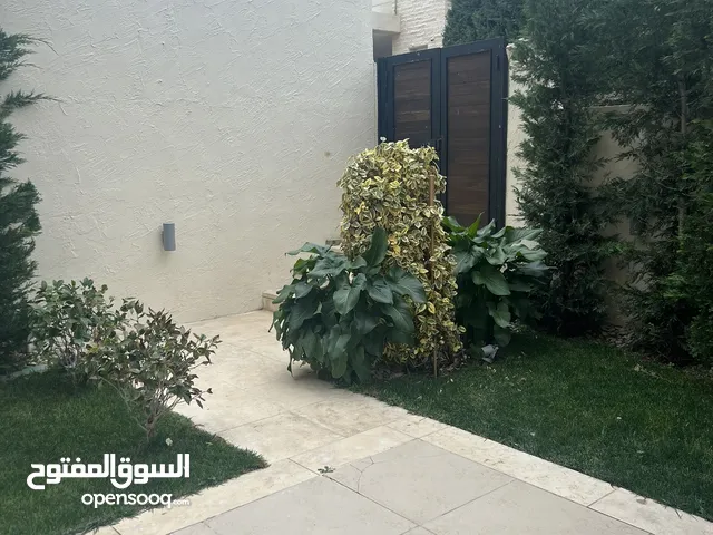 480m2 4 Bedrooms Villa for Sale in Amman Dabouq