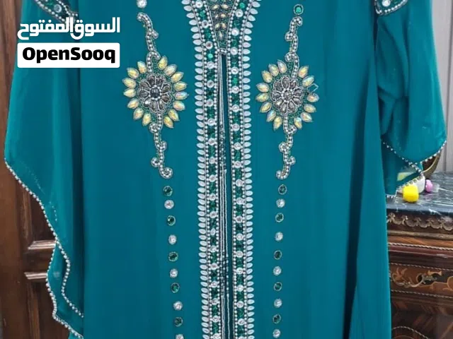 قفطان  اخضر