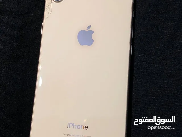 ايفون 8 قيقته64  فيه عيبين  فيه كسر جنب الكميره و مغير شاشاGXالاصليه سعره 650 او انبدل بي ايباد 7او6