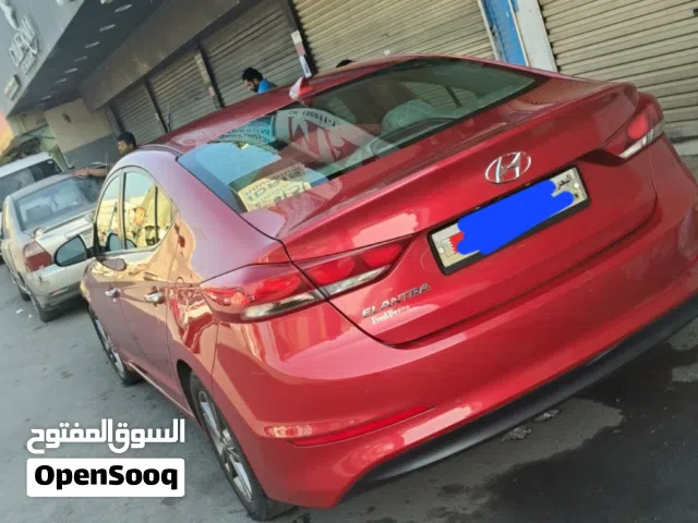 2017 هيونداي النترا Standard