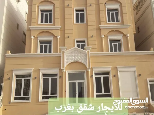 400m2 More than 6 bedrooms Apartments for Rent in Farwaniya South Abdullah Al Mubarak