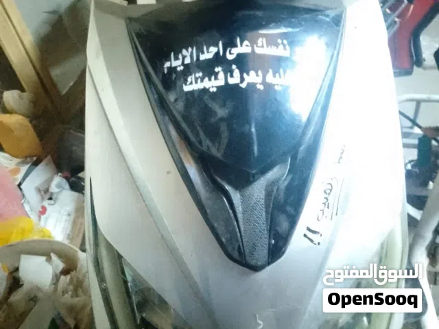 للبيع سكوتر الكهربائية نضيفه