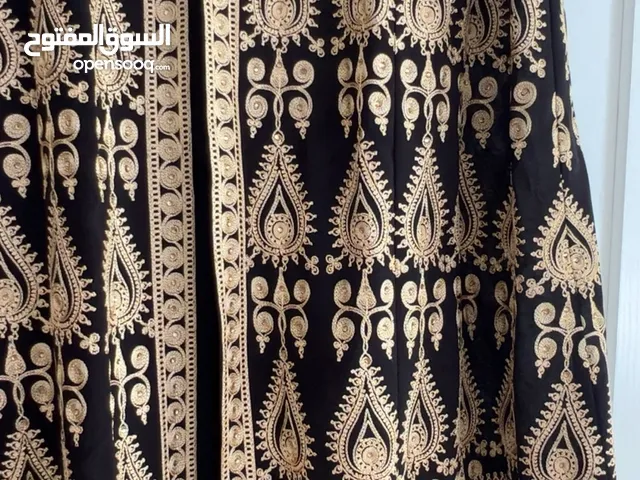 قفطان للبيع استعمال مرة وحدة