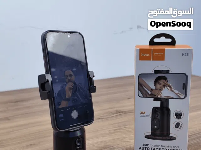 ستاند موبايل ذكي بدوران 360° مع تعقب تلقائي للوجه والحركة.