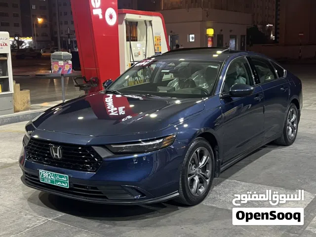 2023 هوندا اكورد EX