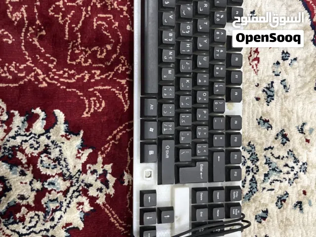 كيبورد ابيض واسود مع سلك  +RGB