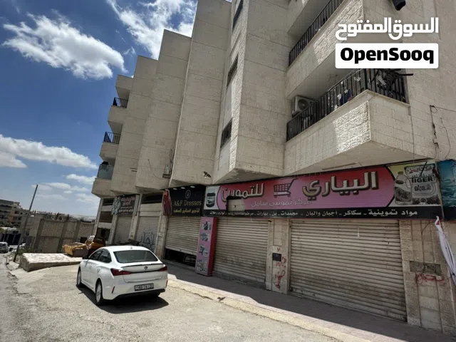 يوجد 10 أبواب معارض و محلات لإيجار من المالك