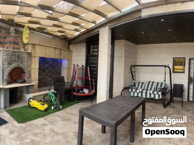 شقة ارضيه بمنطقة البنيات مساحتها 155 متر للبيع من المالك مباشرة باجمل مناطق البنيات مخدومة