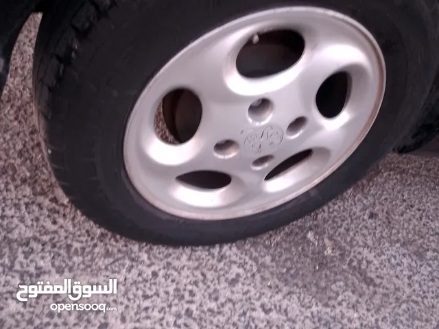 جنط بيجو 206 اصلي كروم مع براغيه بحاله الوكاله قياس 14 انش أو البدل على جنط حديد مع طاسات اصليه