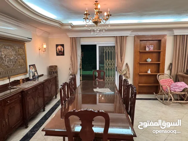 320 m2 5 Bedrooms Villa for Rent in Giza Sheikh Zayed