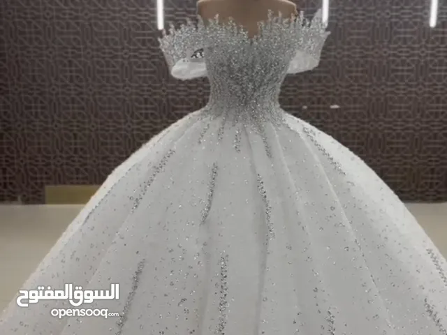 Selling and designing wedding dresses all over the world