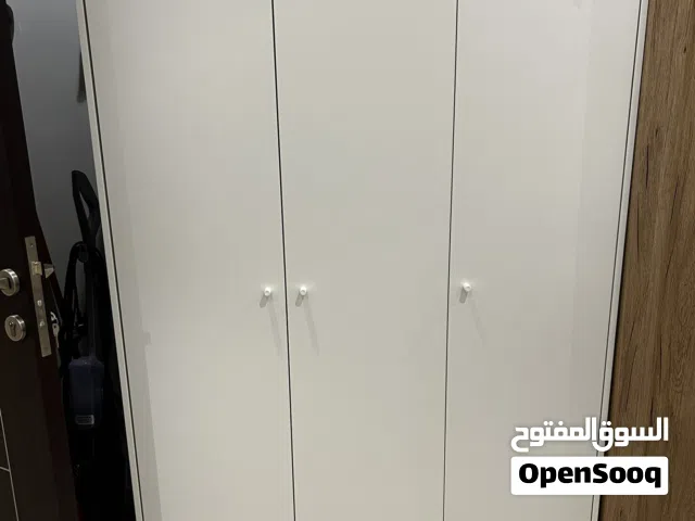 3 door wardrobe 117x55x176 cm